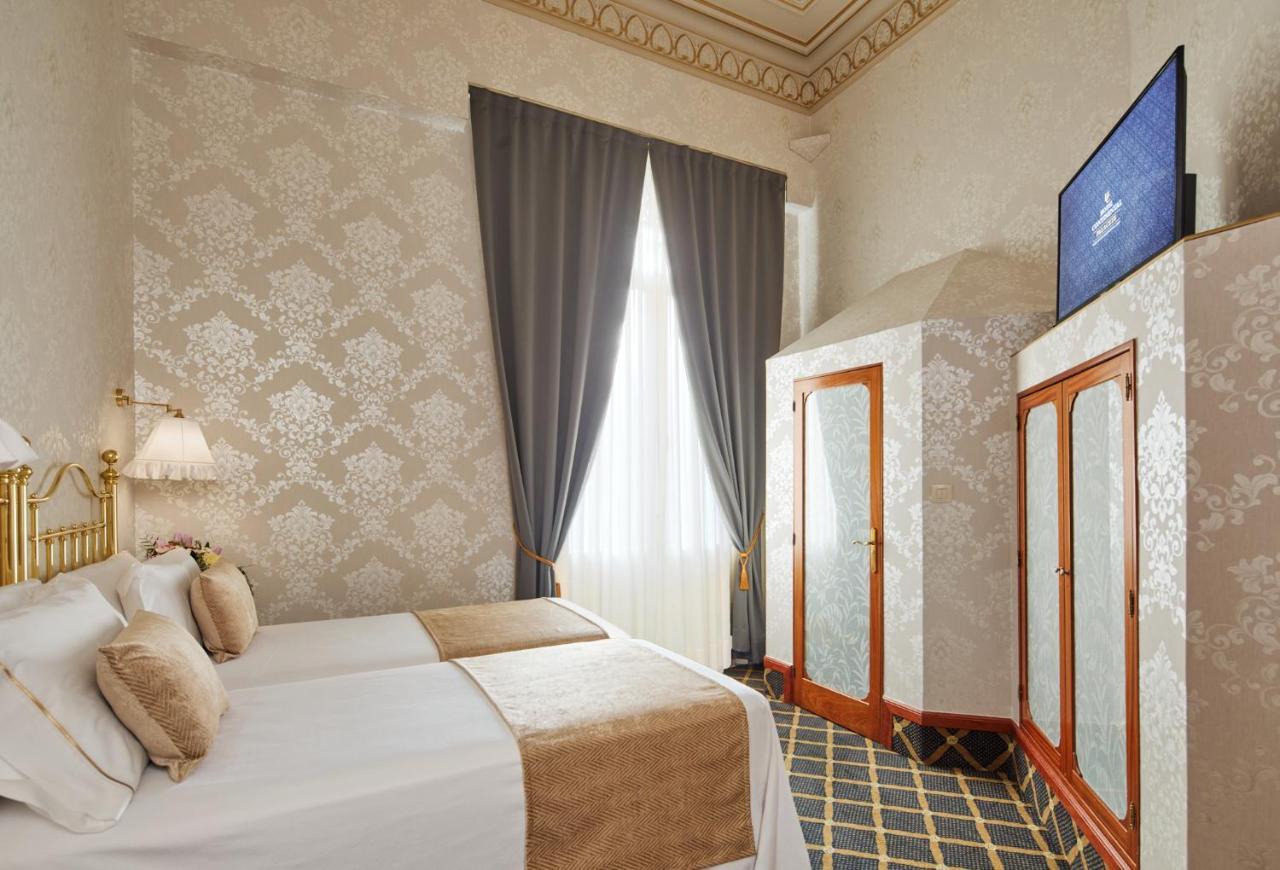 Hotel Continental Palacete Барселона Екстериор снимка